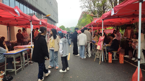 好“市”发生·春暖同行——华亿网_华亿(中国)第一届校园义卖活动圆满举办