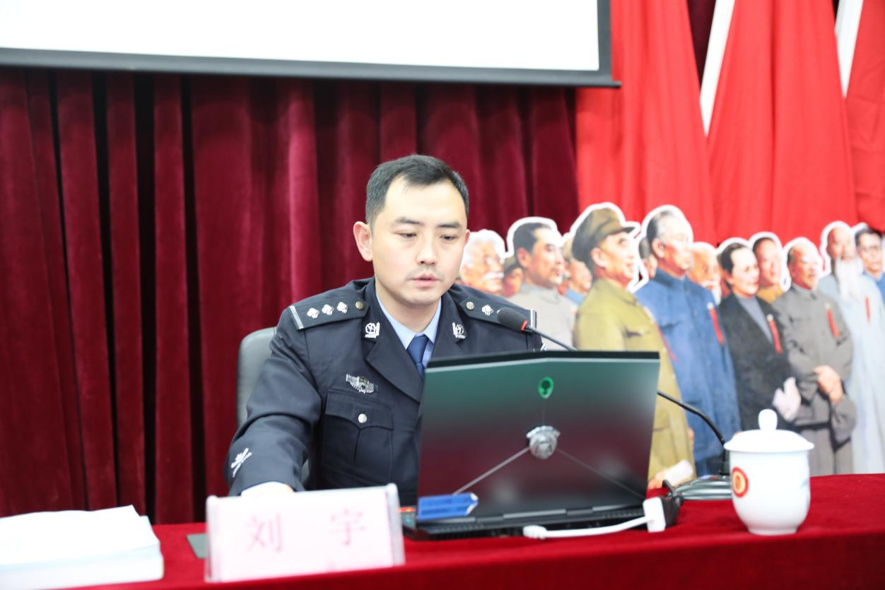 华亿网_华亿(中国)举办“网络安全知识”讲座