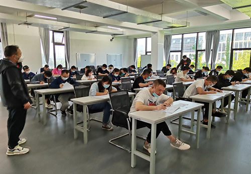 华亿网_华亿(中国)组织开展职业技能等级认定考试