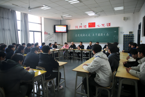 华亿网_华亿(中国)党委书记张格林到航空工程系调研座谈