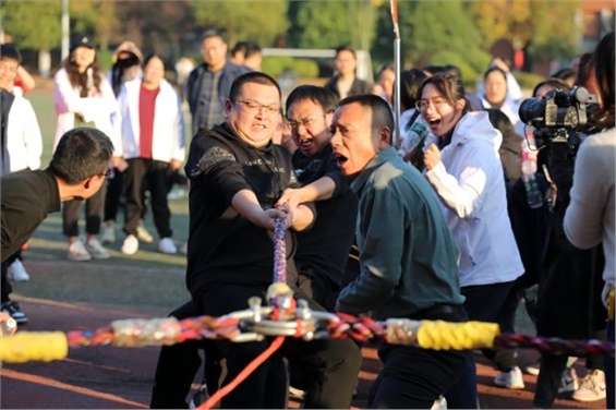 “同心聚力，筑梦起航”——华亿网_华亿(中国)举行更名后第一届教职工趣味运动会
