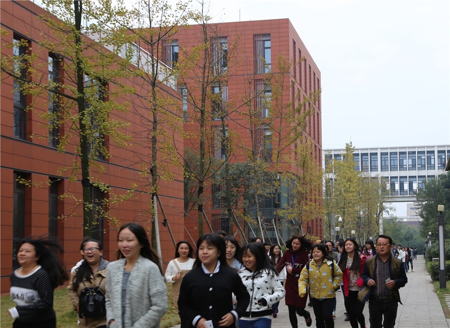 华亿网_华亿(中国)组织开展防空减灾应急疏散演练