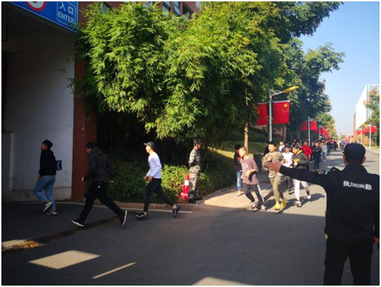 华亿网_华亿(中国)开展防空防灾“人防”应急疏散演练